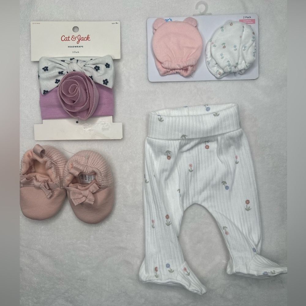 Baby New Born Mittens 2PK Baby Shoe & 2Headband Baby Footie Carters Cat &Jack - Picture 1 of 12